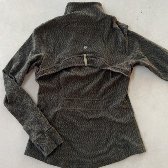 Lululemon Define Luon jacket. Size 10 - Picture 2 of 8